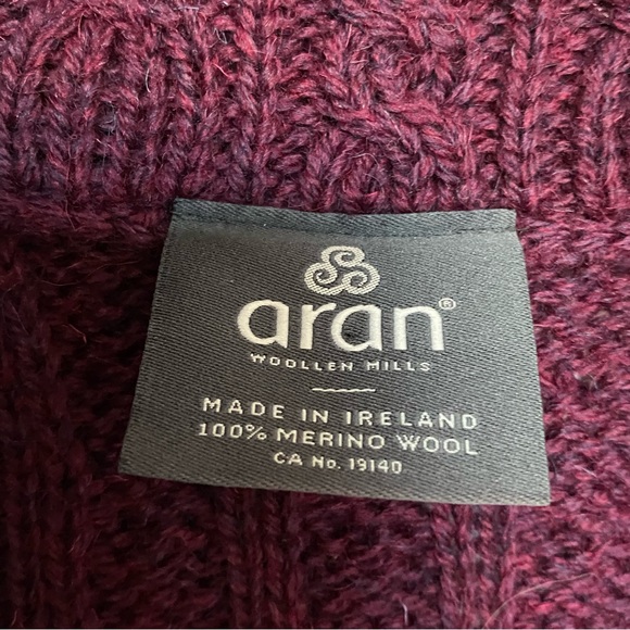 Aran Woollen Mills 100% Merino Wool Burgundy Cardigan, size S - Picture 5 of 9